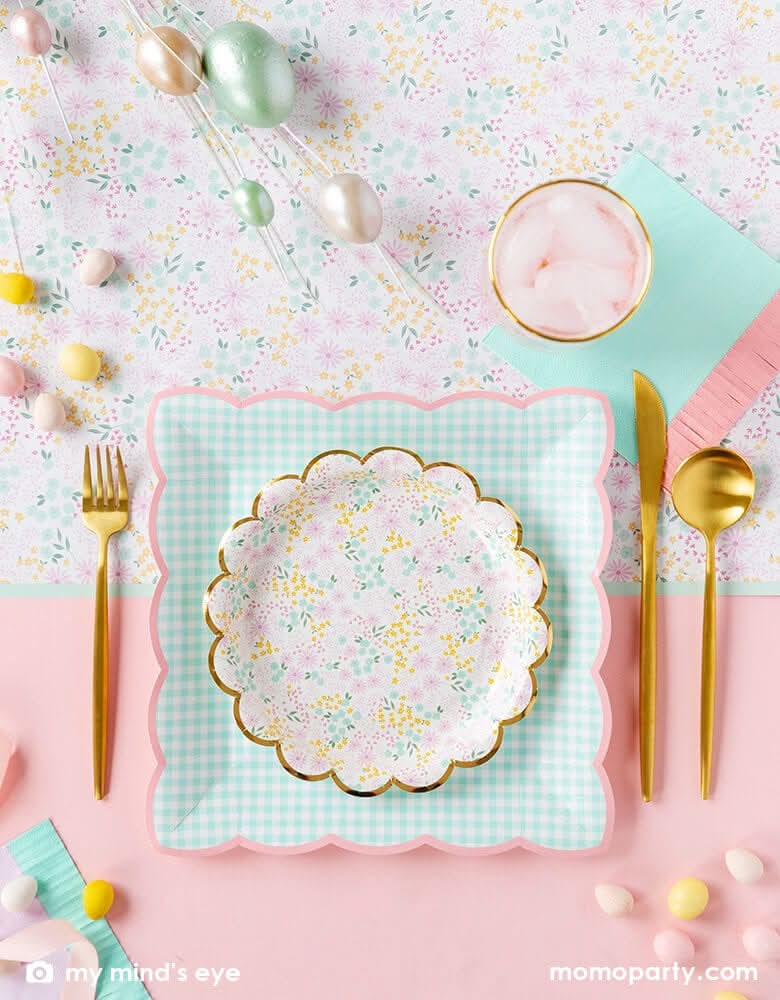 Ditsy Floral Round Scallop Plates – 7