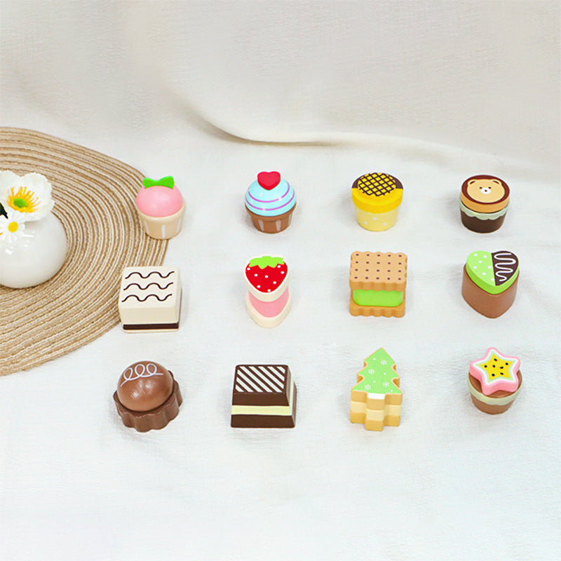 Colourful 12-piece dessert pretend play assortment