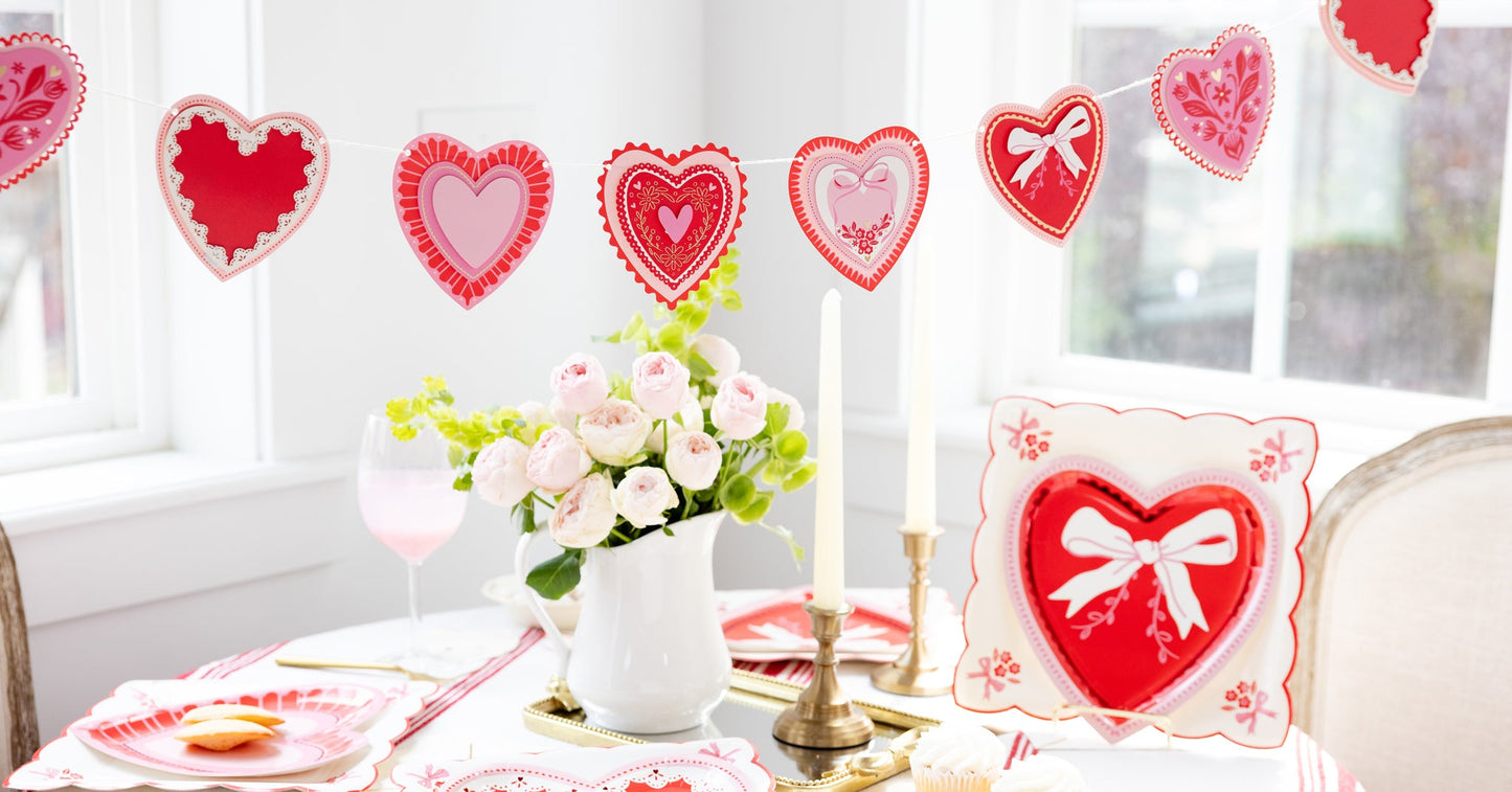 Heart Hankie Style Paper Plates, 8 ct