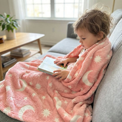 Glow in the Dark Star Cuddle Blanket | Family Favourite