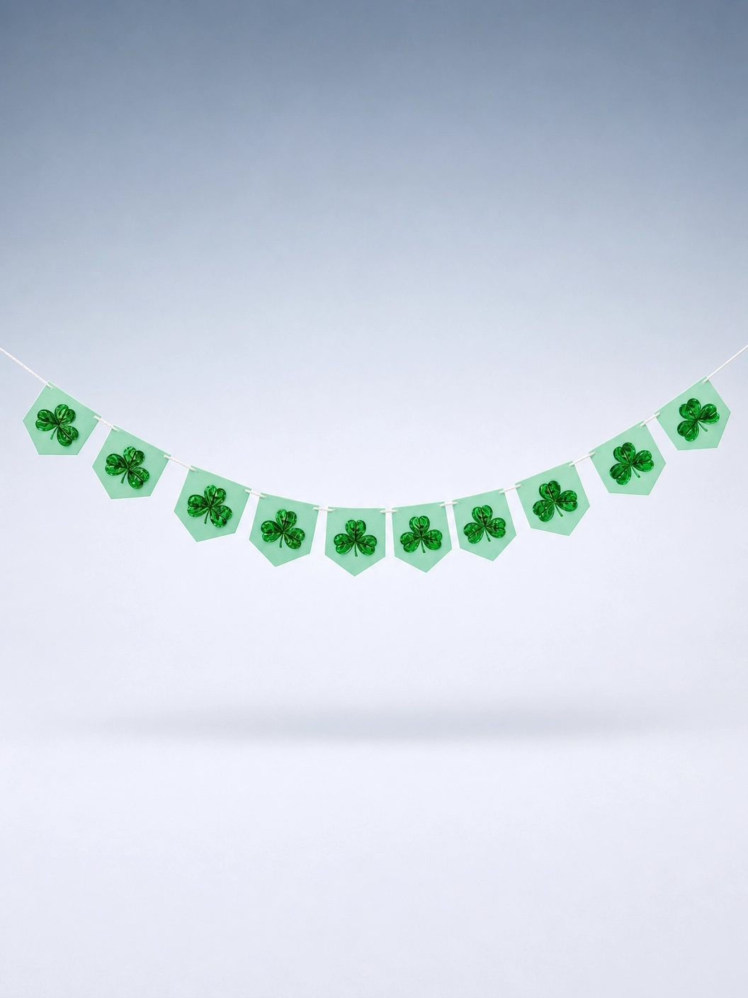 Shamrock Shape Bamboo Fiber Tray, 15 in