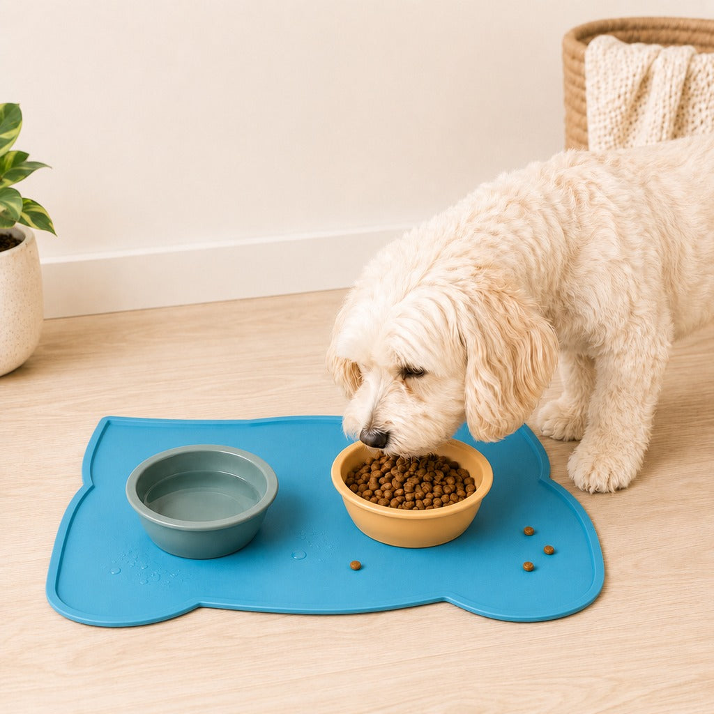Raised-Edge Silicone Pet Feeding Mat for Cats & Dogs - Keeps Floors Clean at Mealtime